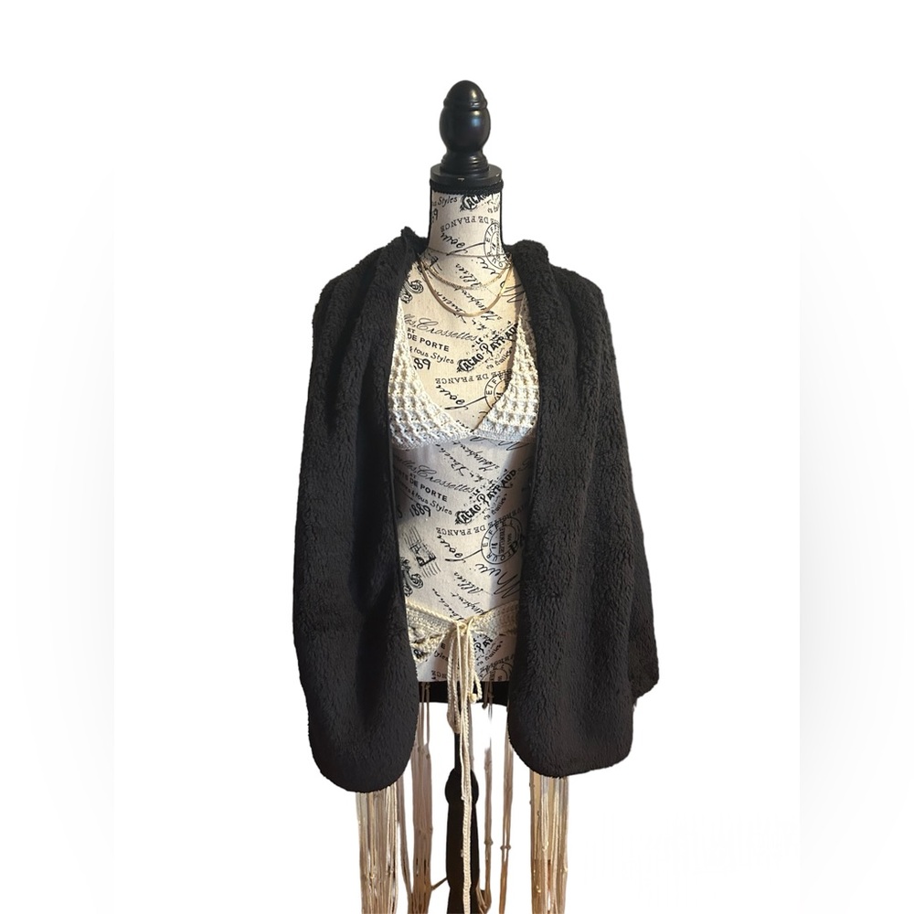 NWT Fuzzy Lightweight Coat - Picture 1 of 5